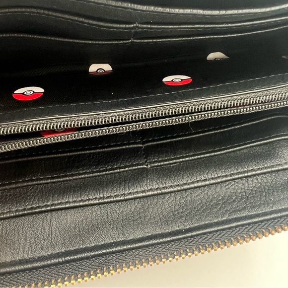 Pokemon Loungefly Wallet - Picture 7 of 7